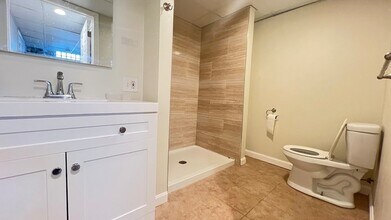 991 Main St, Unit 1 in Warren, MA - Building Photo - Building Photo