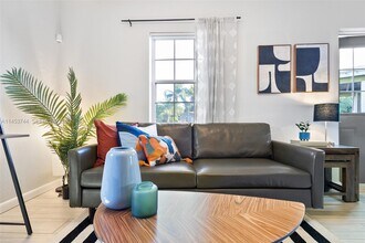 201 NE 16th Ct in Fort Lauderdale, FL - Building Photo - Building Photo