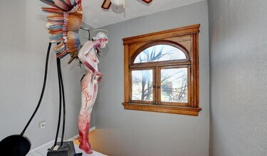 705 Bryden Rd in Columbus, OH - Building Photo - Building Photo