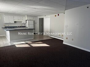 145 Union St in Bangor, ME - Foto de edificio - Building Photo