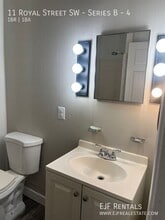 11 Royal St SW in Leesburg, VA - Building Photo - Building Photo