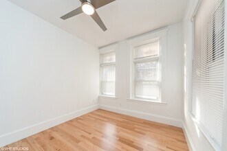 121 Park Dr, Unit 11 in Boston, MA - Building Photo - Building Photo