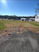 90 Country Woods Dr in Franklin, NC - Building Photo