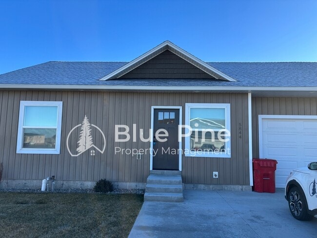 property at 5844 Wildrose Ave