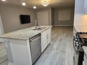 276 Cedar Bark Ln in Sanford, FL - Building Photo - Building Photo