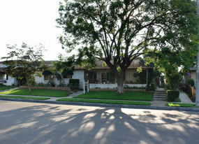 585 S Fashion Park St in Orange, CA - Building Photo