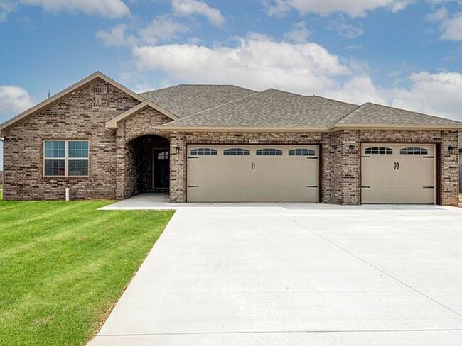 property at 200 Dunkle Dr