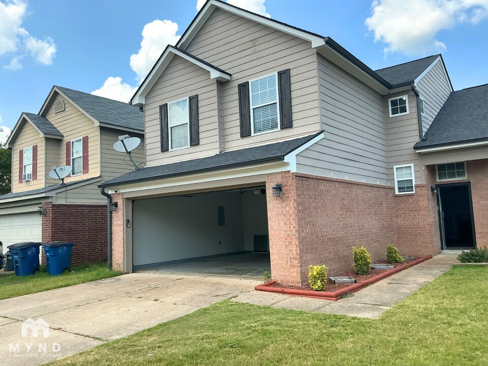 7322 Green Ash Dr in Olive Branch, MS - Building Photo