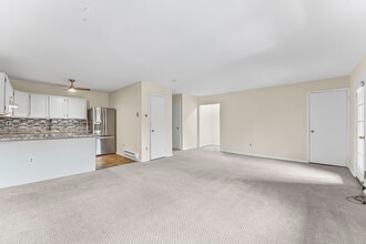 137 Weedon Ct in West Chester, PA - Foto de edificio - Building Photo
