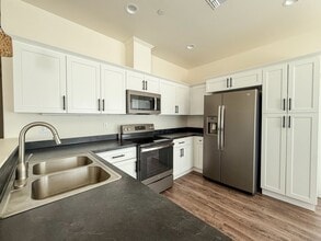 6935 Wilshire Ave in Twentynine Palms, CA - Building Photo - Building Photo