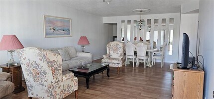 2450 Canadian Way in Clearwater, FL - Building Photo - Building Photo