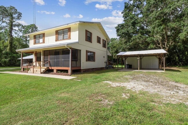 103 Douglas Rd in East Palatka, FL - Building Photo - Building Photo