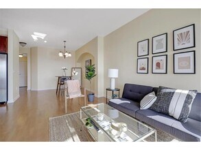 500 E Grant St in Minneapolis, MN - Foto de edificio - Building Photo