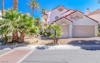 2460 Monarch Bay in Las Vegas, NV - Building Photo - Building Photo
