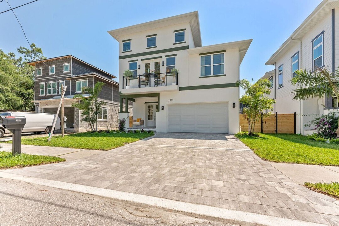 3310 W Wyoming Ave in Tampa, FL - Building Photo