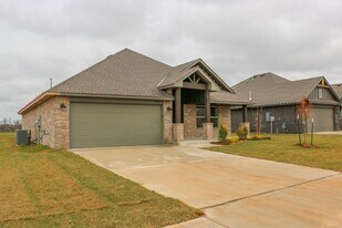 630 Trails End Dr in Shawnee, OK - Building Photo