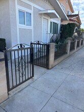 583 W 16th St in San Pedro, CA - Foto de edificio - Building Photo