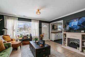 18229 W Big Oaks Rd in Grayslake, IL - Building Photo - Building Photo