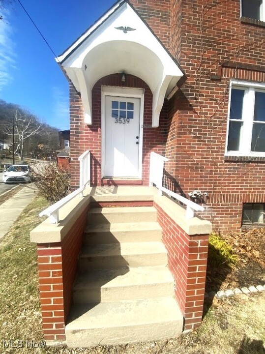 3539 Orchard St in Weirton, WV - Foto de edificio