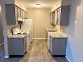 4648 Talmadge Rd in Toledo, OH - Building Photo