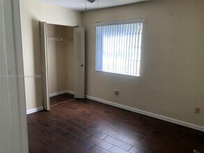 1000 Constitution Dr in Homestead, FL - Building Photo - Building Photo