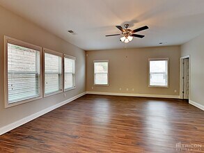 4990 Tower View Trail in Snellville, GA - Building Photo - Building Photo