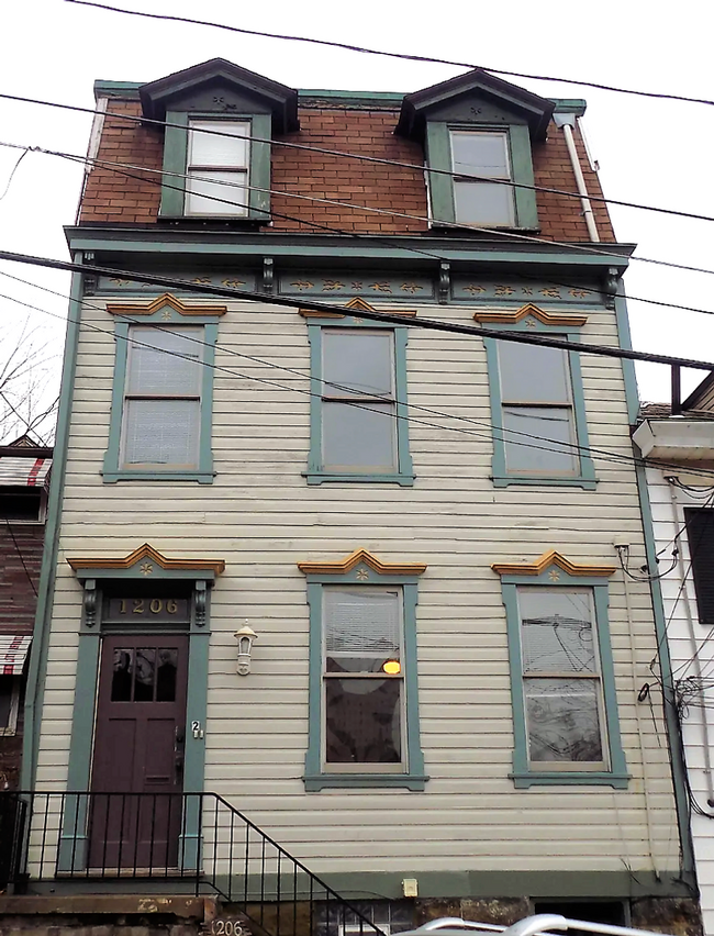 property at 1206 Middle St