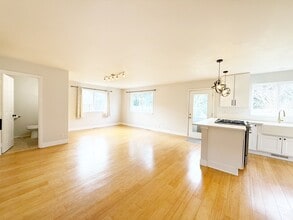 19569 23rd Ave NE in Poulsbo, WA - Building Photo - Building Photo