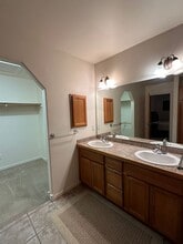 107 Willow Cir in Rifle, CO - Building Photo - Building Photo