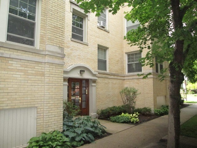 548 Elmwood Ave-Unit -556-3 in Evanston, IL - Foto de edificio