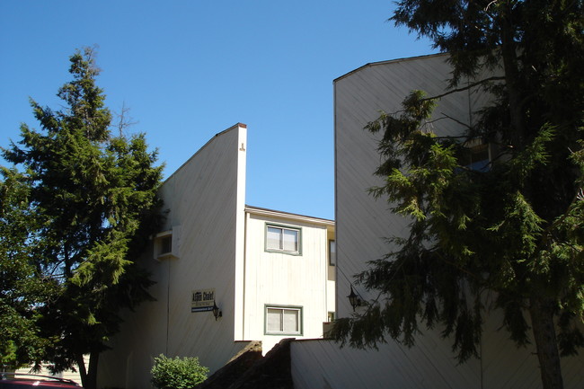 University Townhomes in Bloomington, IN - Building Photo - Building Photo