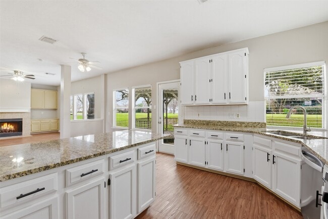 property at 3327 Shady Glen Ln