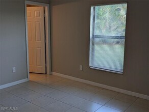 3722 SE 9th Pl in Cape Coral, FL - Building Photo - Building Photo