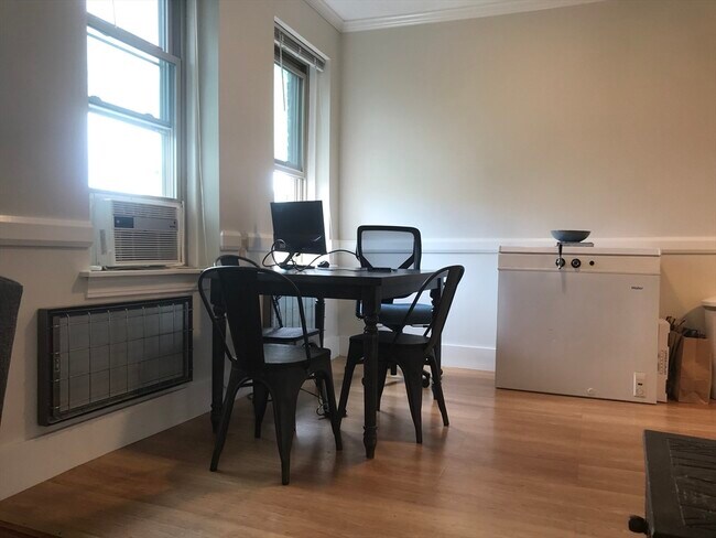 34 S Russell St, Unit 5F in Boston, MA - Building Photo - Building Photo