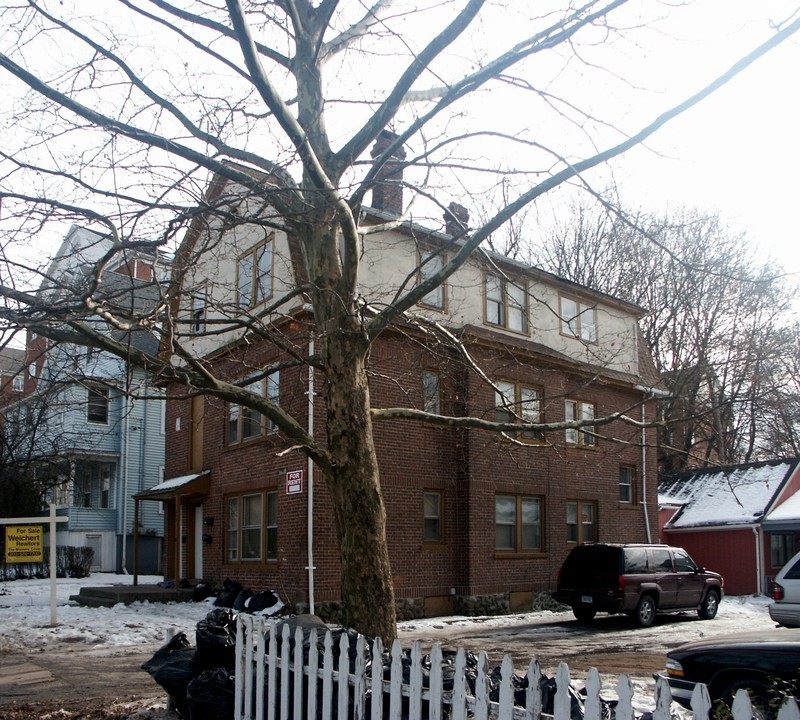 249 Britannia St in Meriden, CT - Foto de edificio