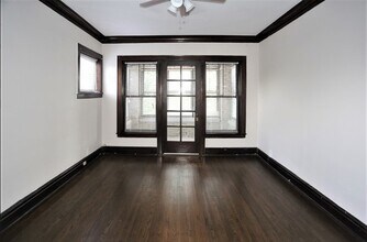 3823 N Drake Ave, Unit 3 in Chicago, IL - Building Photo - Building Photo
