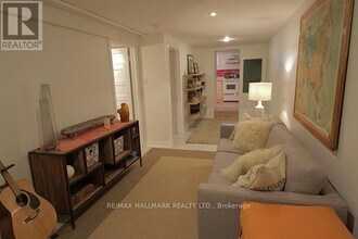 266 Westmoreland Ave in Toronto, ON - Building Photo - Building Photo