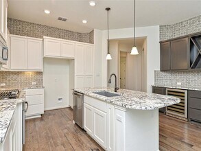 323 Cartwheel Bend in Austin, TX - Building Photo - Building Photo