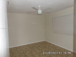 2222 Jackson St in Hollywood, FL - Building Photo - Building Photo