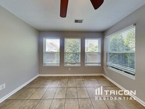 705 Magnolia Blvd in White House, TN - Building Photo - Building Photo