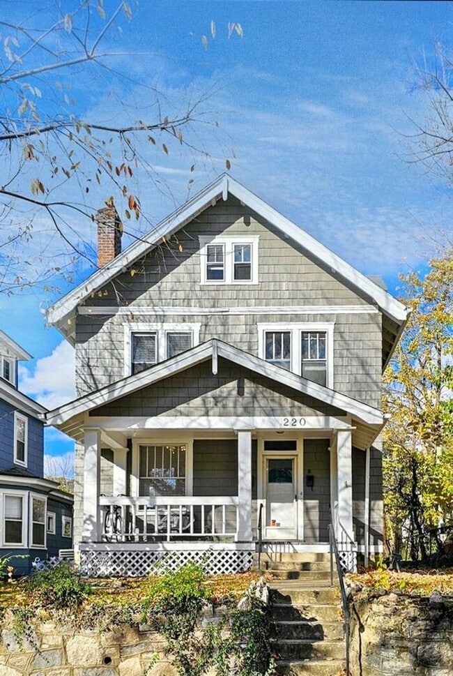 property at 220 E Oakland Ave