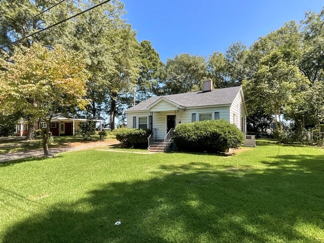 property at 512 Carl St