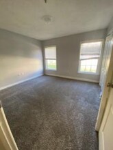 2035 Dixie Belle Dr in Orlando, FL - Foto de edificio - Building Photo