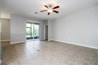 3903 Pacente Loop in Zephyrhills, FL - Building Photo - Building Photo