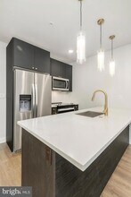 1102 Germantown Ave, Unit 505 in Philadelphia, PA - Foto de edificio - Building Photo