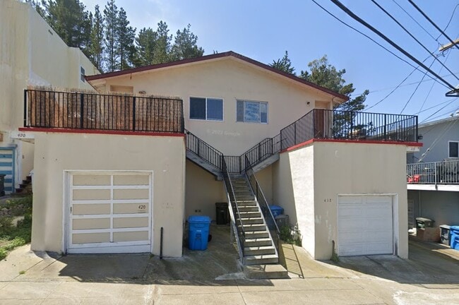 420 Lewis Ln, Unit 420 Lewis in Pacifica, CA - Building Photo - Building Photo