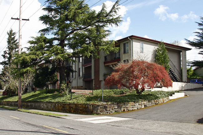 Tabor View East in Portland, OR - Building Photo - Building Photo