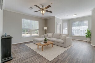 Sycamore Farms in Oklahoma City, OK - Building Photo