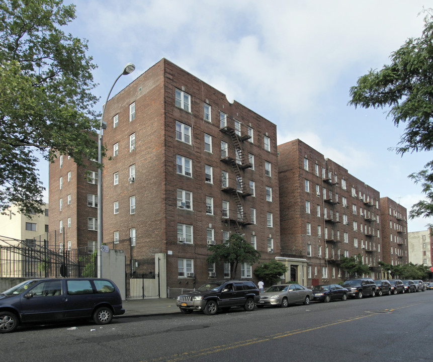 560-570 Lefferts Ave in Brooklyn, NY - Building Photo