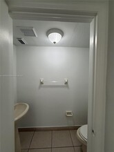 7978 SW 166th Pl in Miami, FL - Foto de edificio - Building Photo